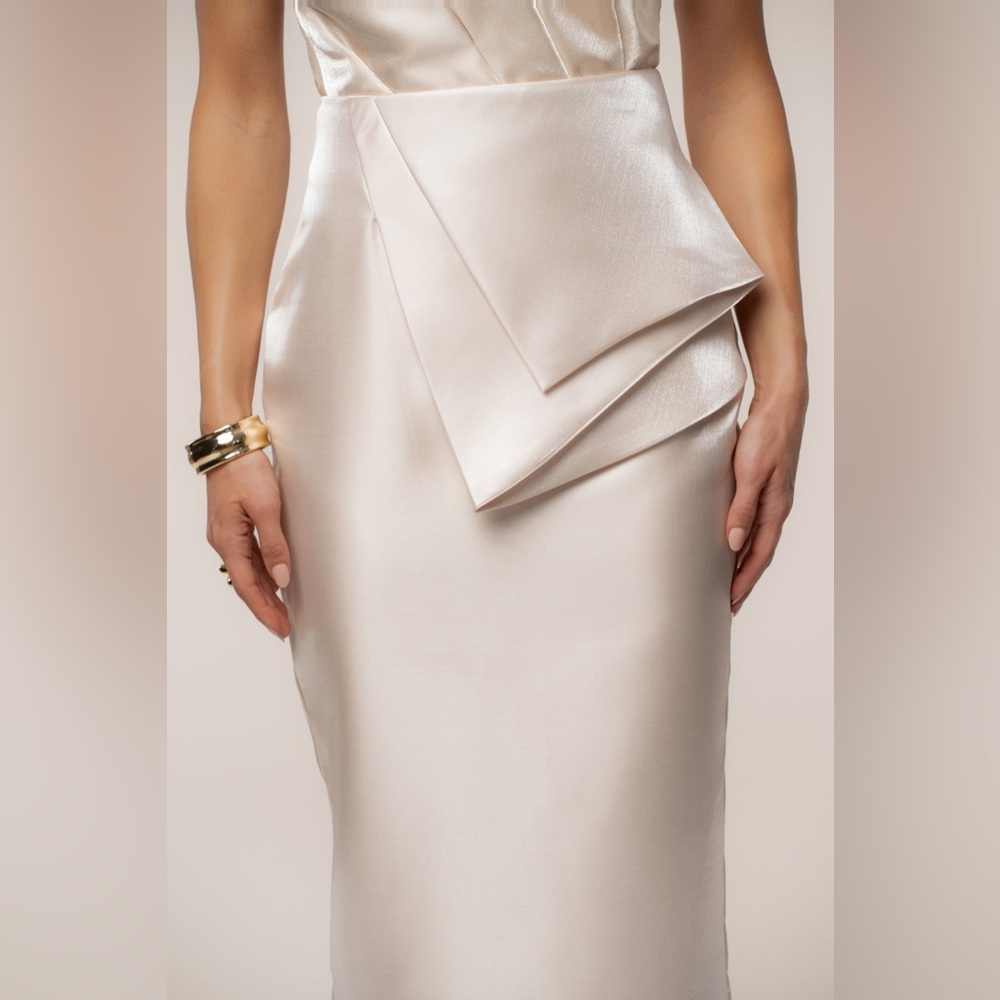 JLUXLABEL ivory cream luxurious midi skirt - Picture 5 of 10